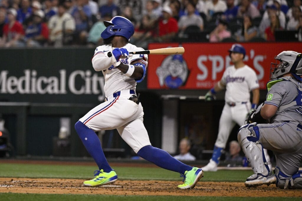 Texas Rangers Morning Rundown: Bruce Bochy’s words hit home as Rangers win wild opener vs. Blue Jays