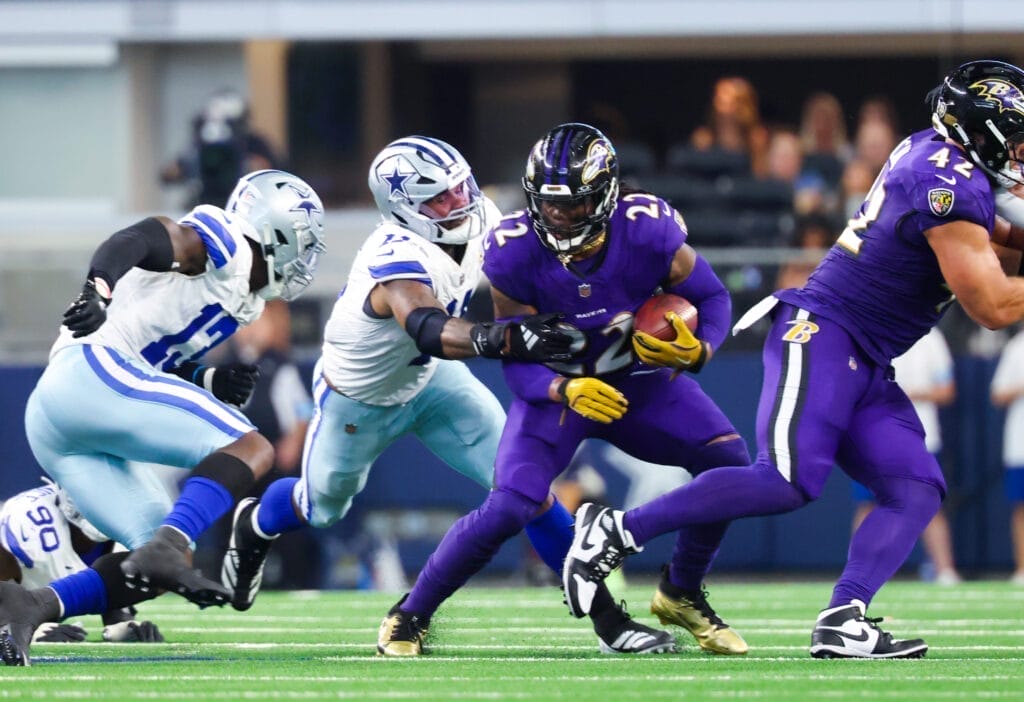 The Dallas Cowboys defense has trust issues, among many others