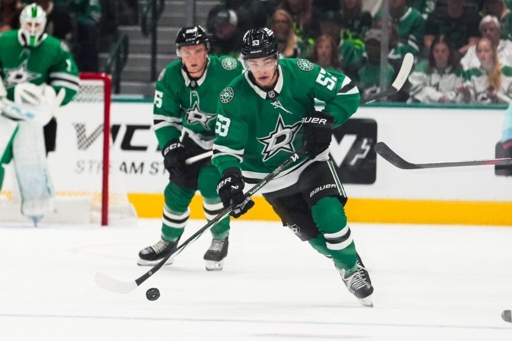 Dallas Stars forward Wyatt Johnston