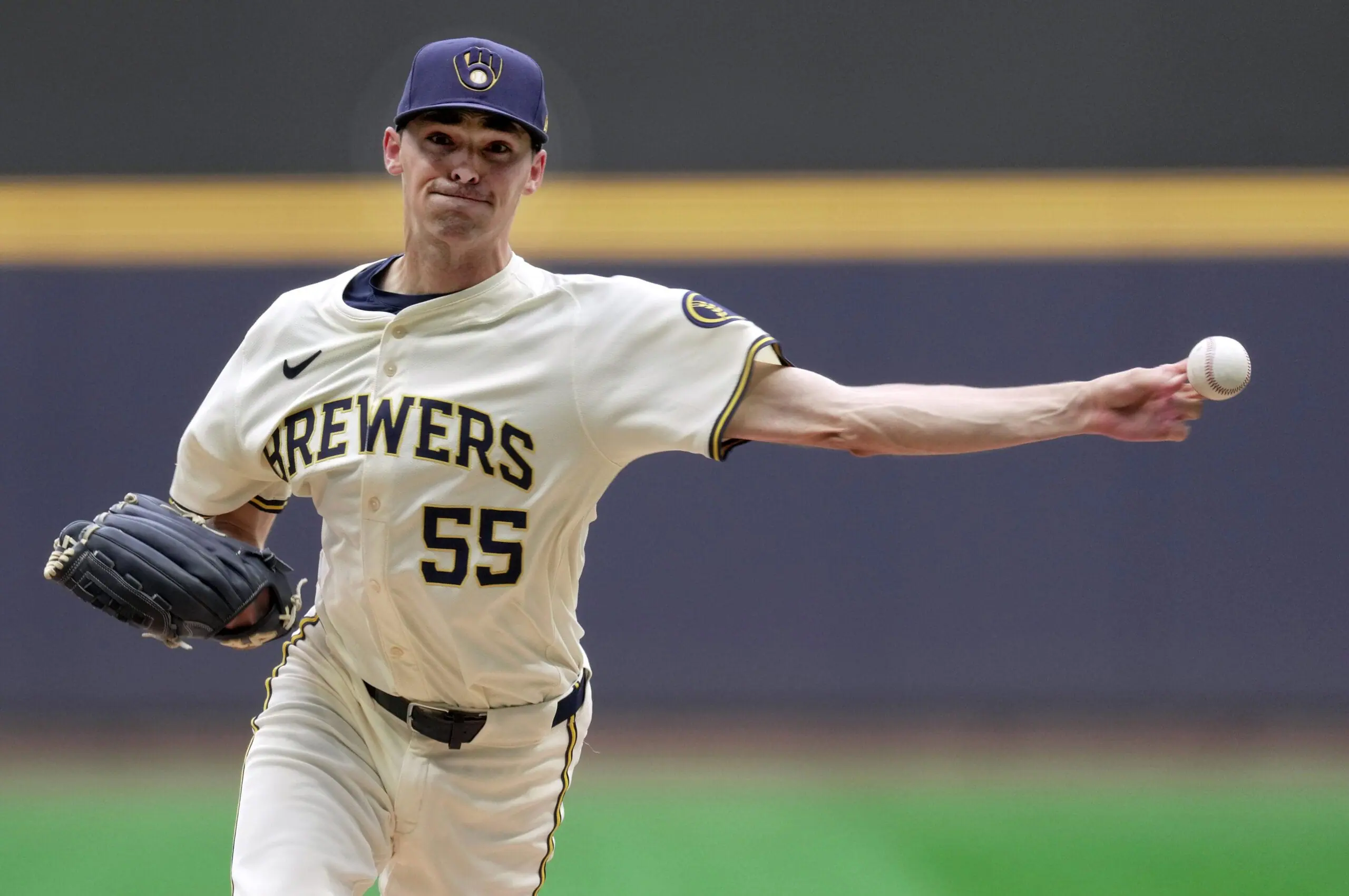 Texas Rangers bringing home lefty reliever Hoby Milner
