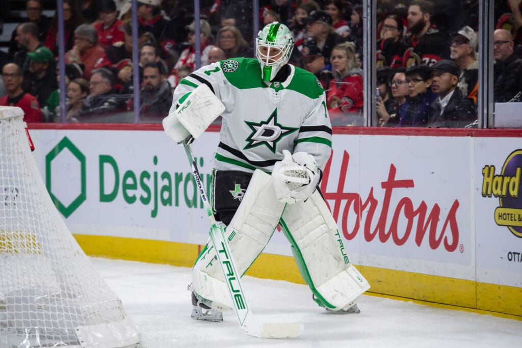 Dallas Stars goalie Casey DeSmith