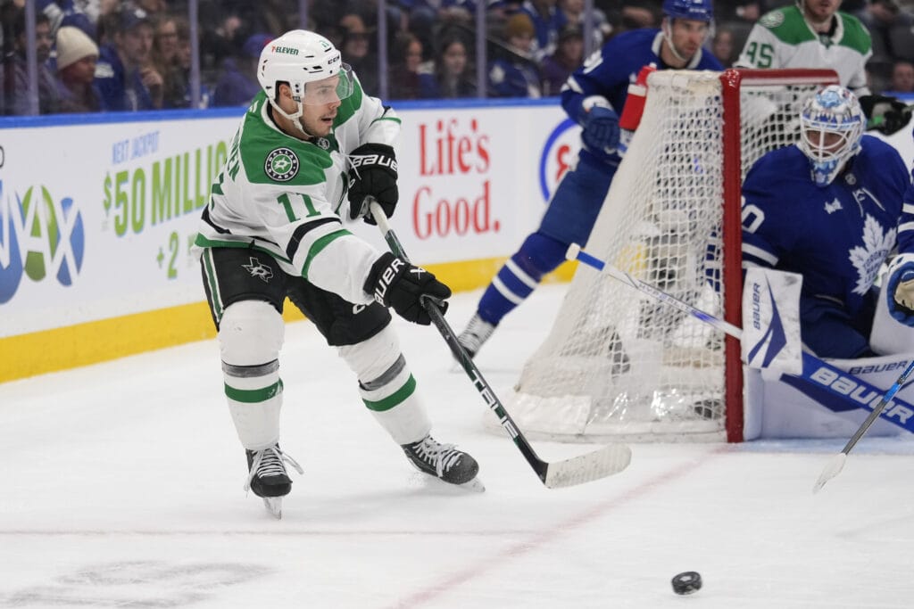Dallas Stars forward Logan Stankoven