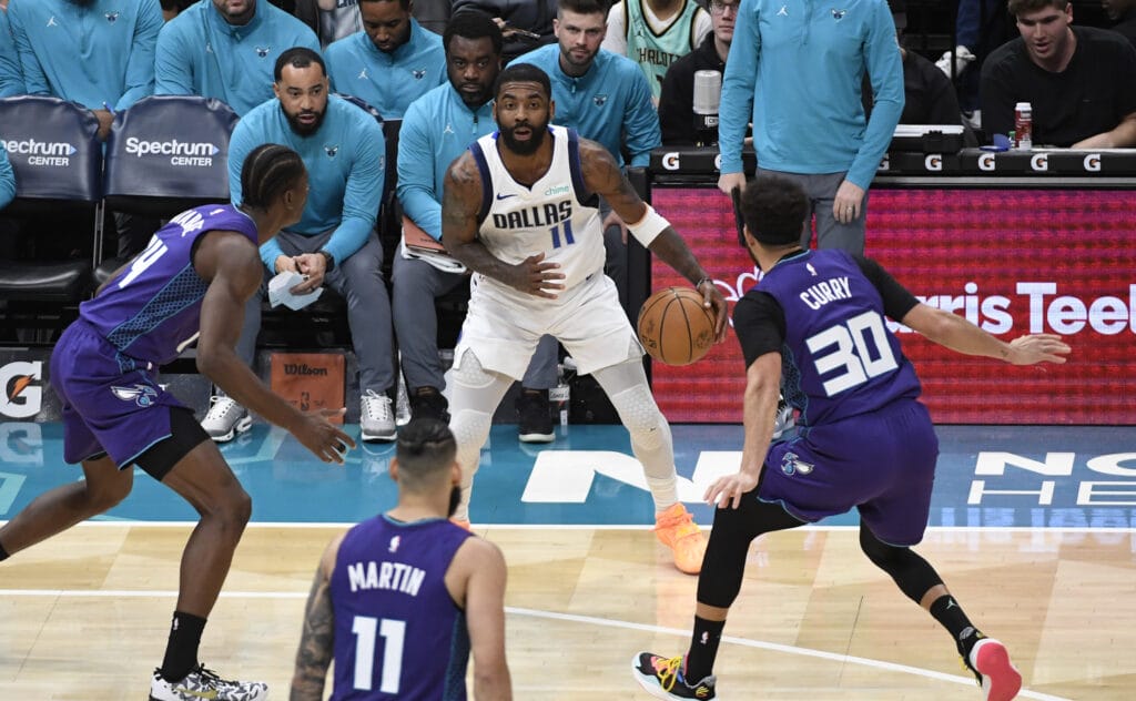 3 thoughts from the Mavericks’ 110-105 defeat to Charlotte, yet again a winnable game lost late