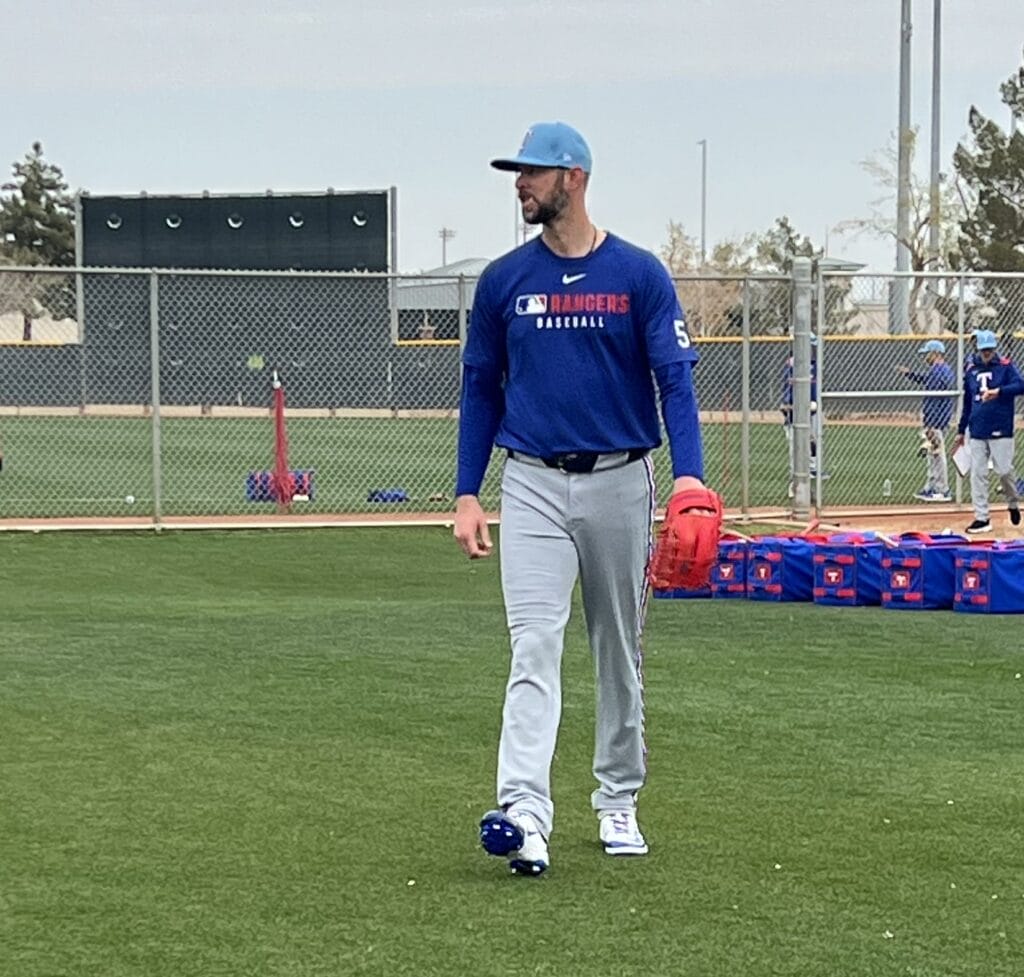 New relievers want to close for Texas Rangers, and they all might get a chance