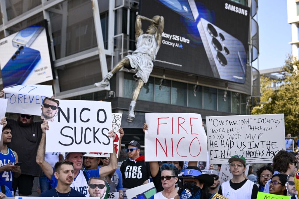 Mavericks fan survey shows the bleakest outlook yet from its angered fanbase