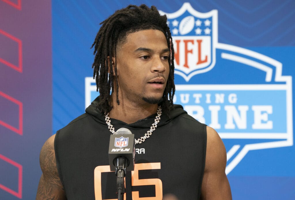 Texas WR Isaiah Bond files lawsuit against sexual assault accuser, disputes accusations