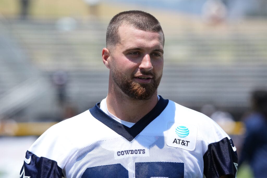 While DE Micah Parsons waits, Dallas Cowboys sign TE Jake Ferguson to four-year extension