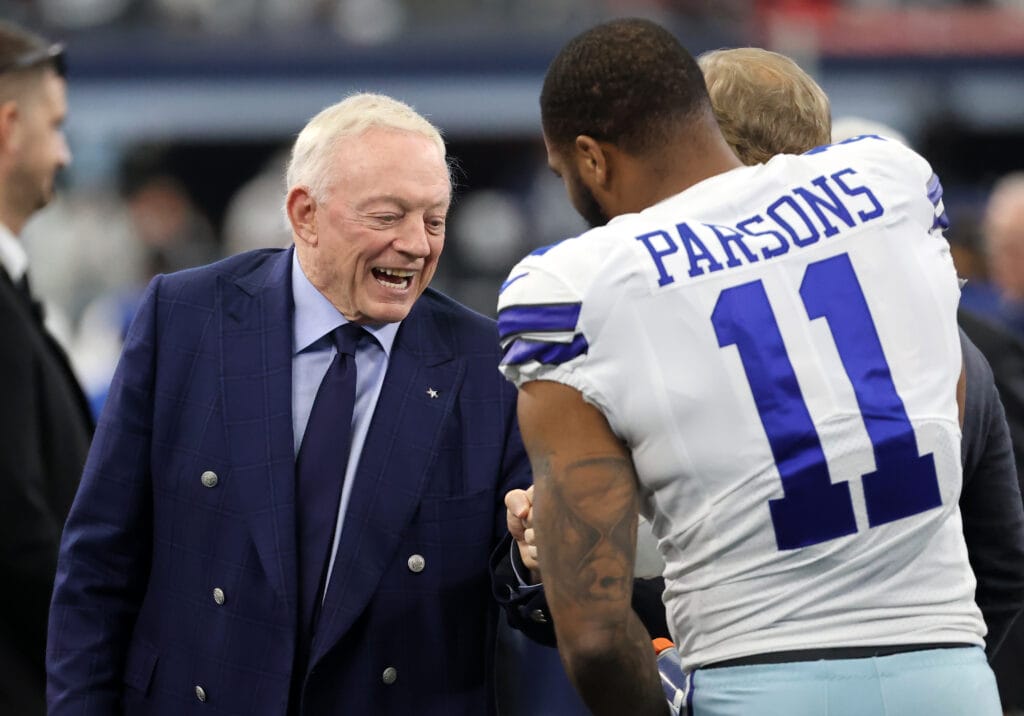 Jerry Jones has no confidence DE Micah Parsons will be on field with Dallas Cowboys in season opener