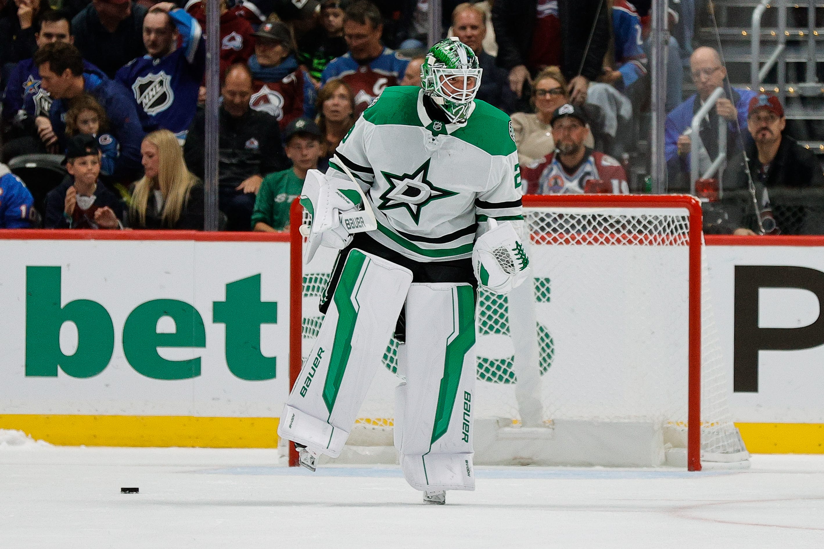 Dallas Stars goalie Jake Oettinger