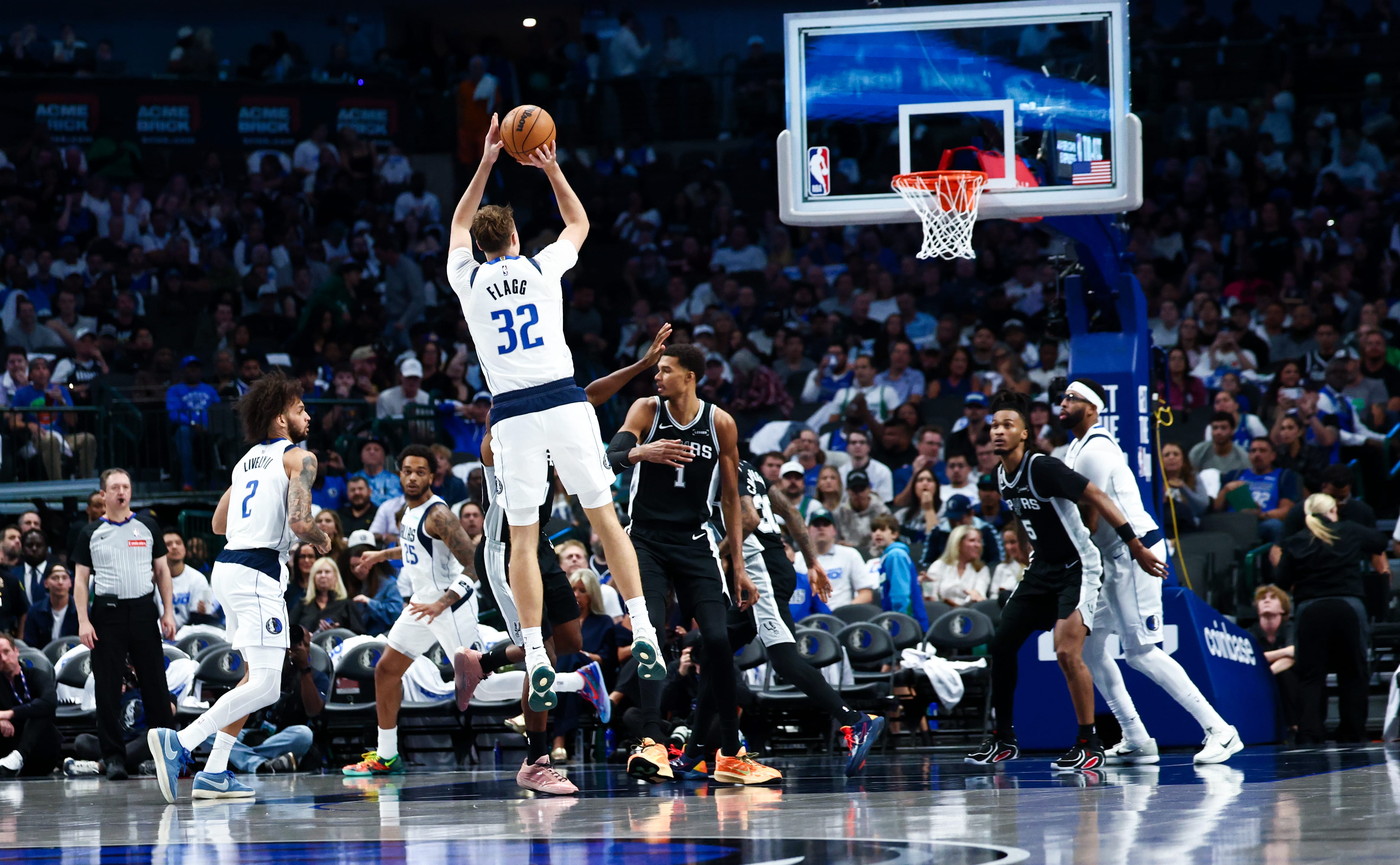 Cooper Flagg against San Antonio Spurs