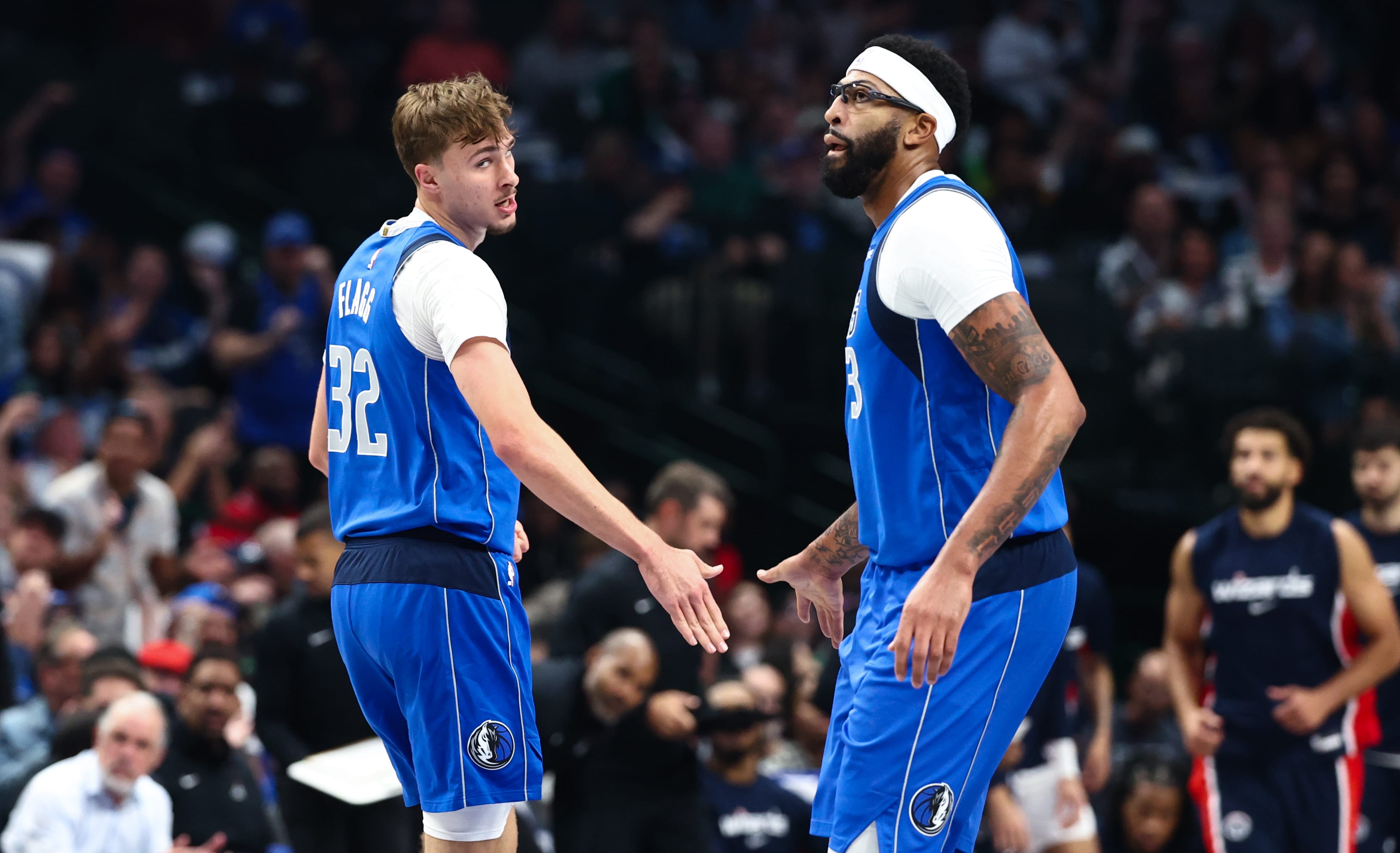 The Mavericks offense continues to struggle.