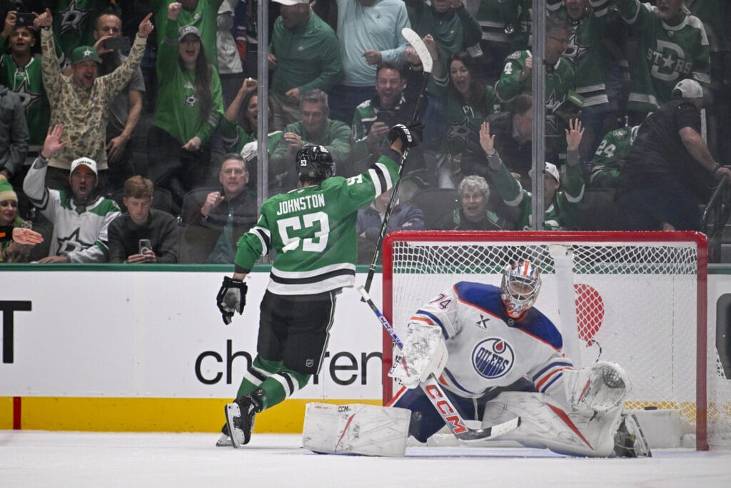 Dallas Stars forward Wyatt Johnston