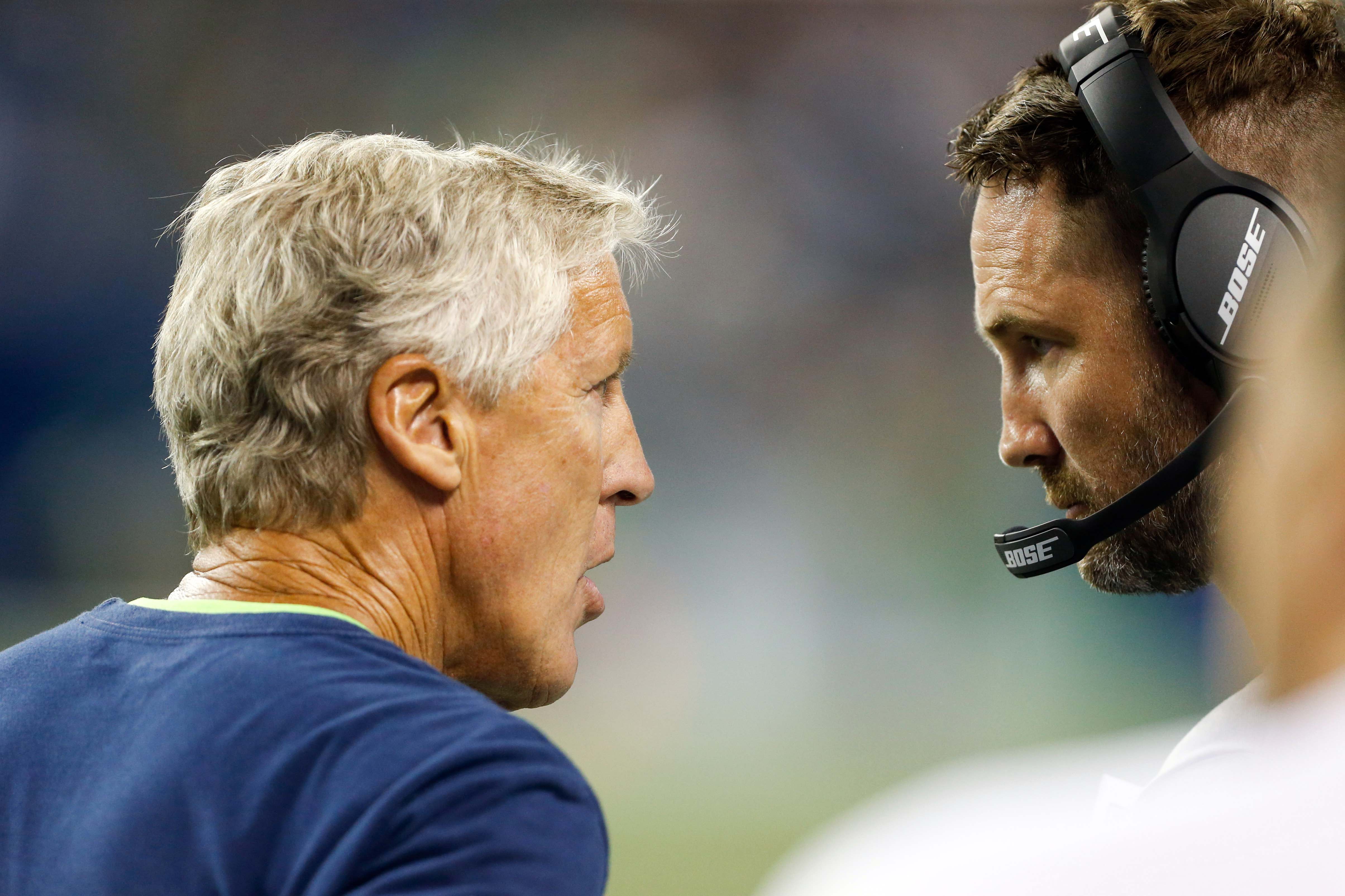 Dallas Cowboys head coach Brian Schottenheimer faces off against Pete Carroll and the Las Vegas Raiders on Monday night.