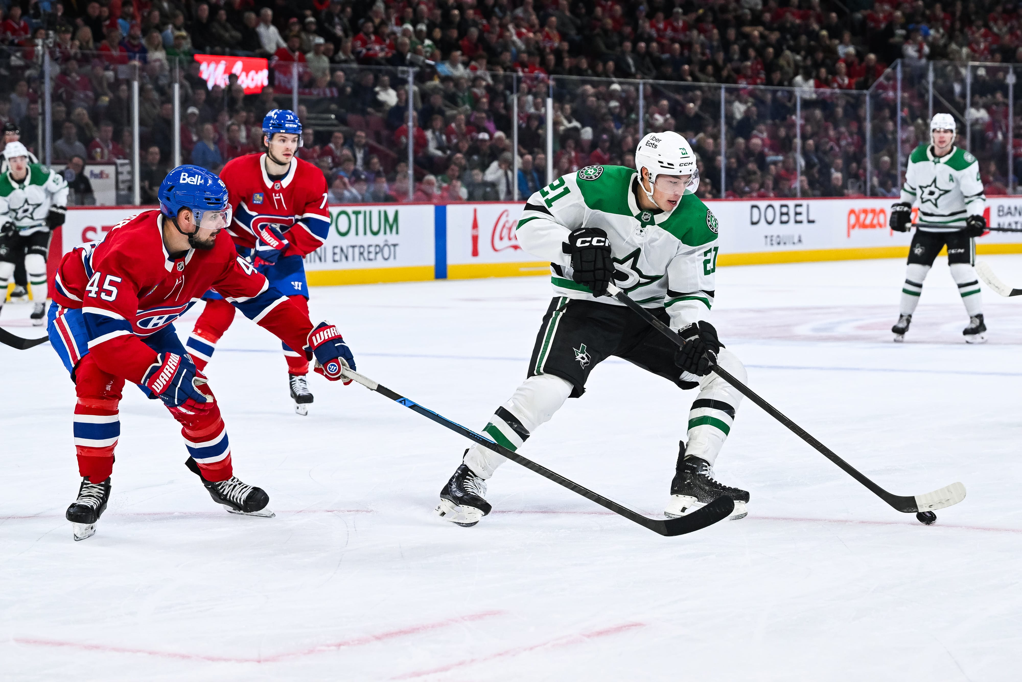 Dallas Stars forward Jason Robertson vs Montreal Canadiens