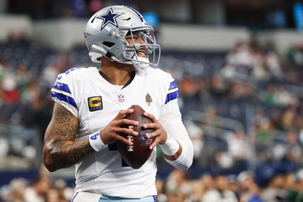 Dak Prescott surpasses Tony Romo to become Cowboys’ all-time passing yards leader