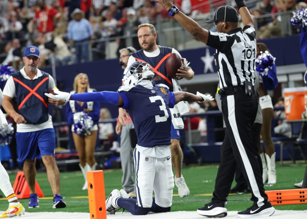 Instant Reactions: Cowboys extend win streak to three in a row, defeat Chiefs on Thanksgiving Thursday