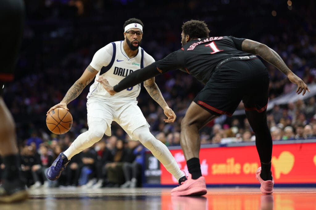 Mavericks' Anthony Davis