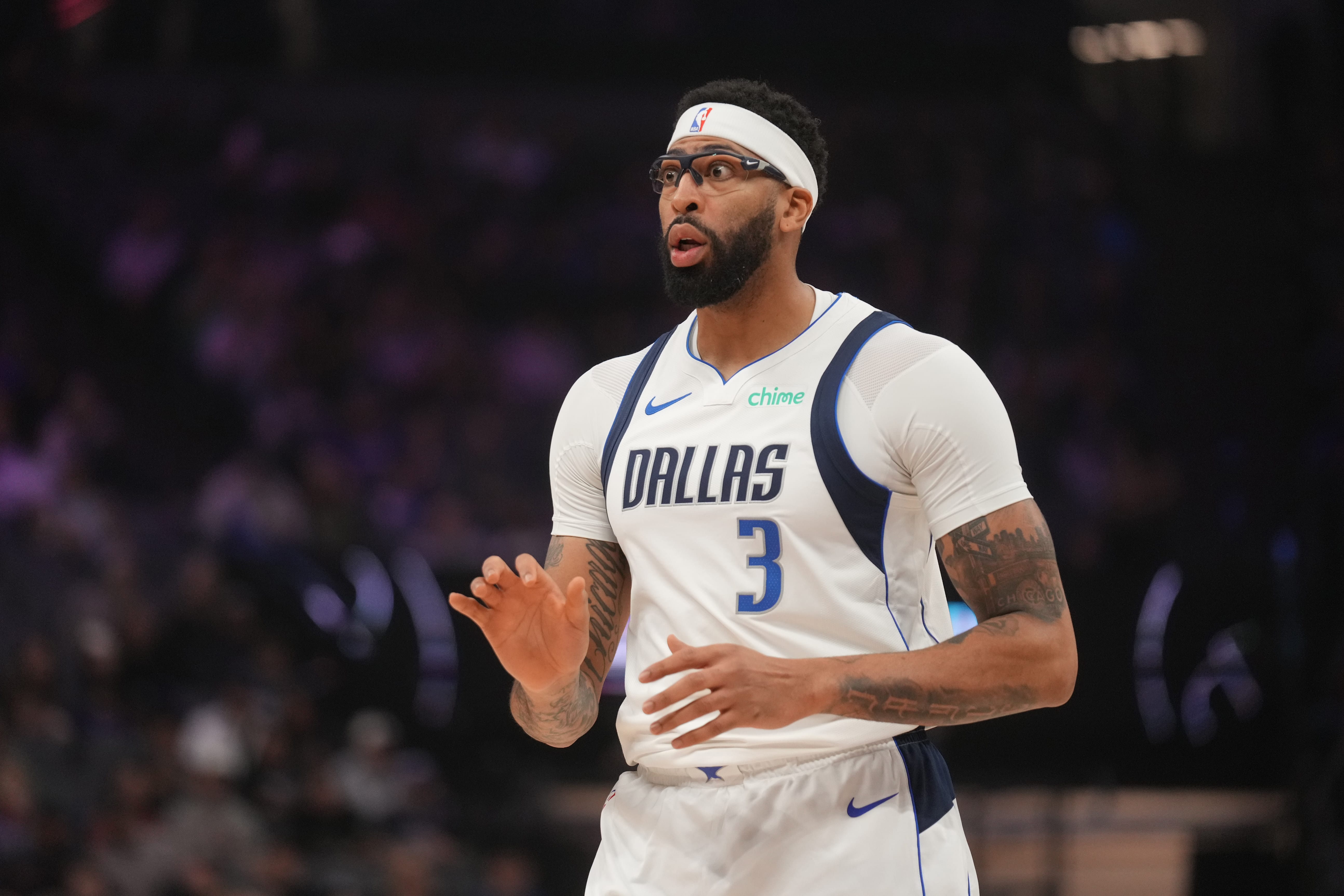 Mavericks center Anthony Davis