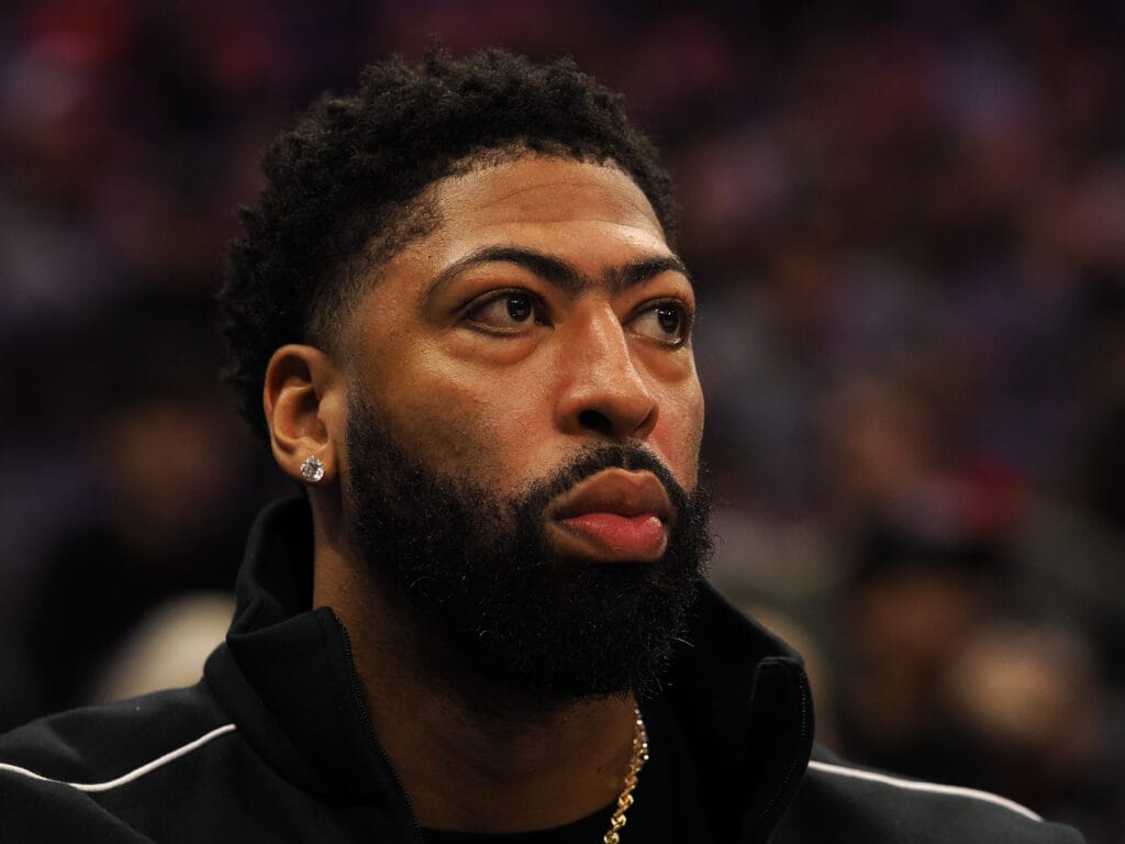 Mavericks center Anthony Davis