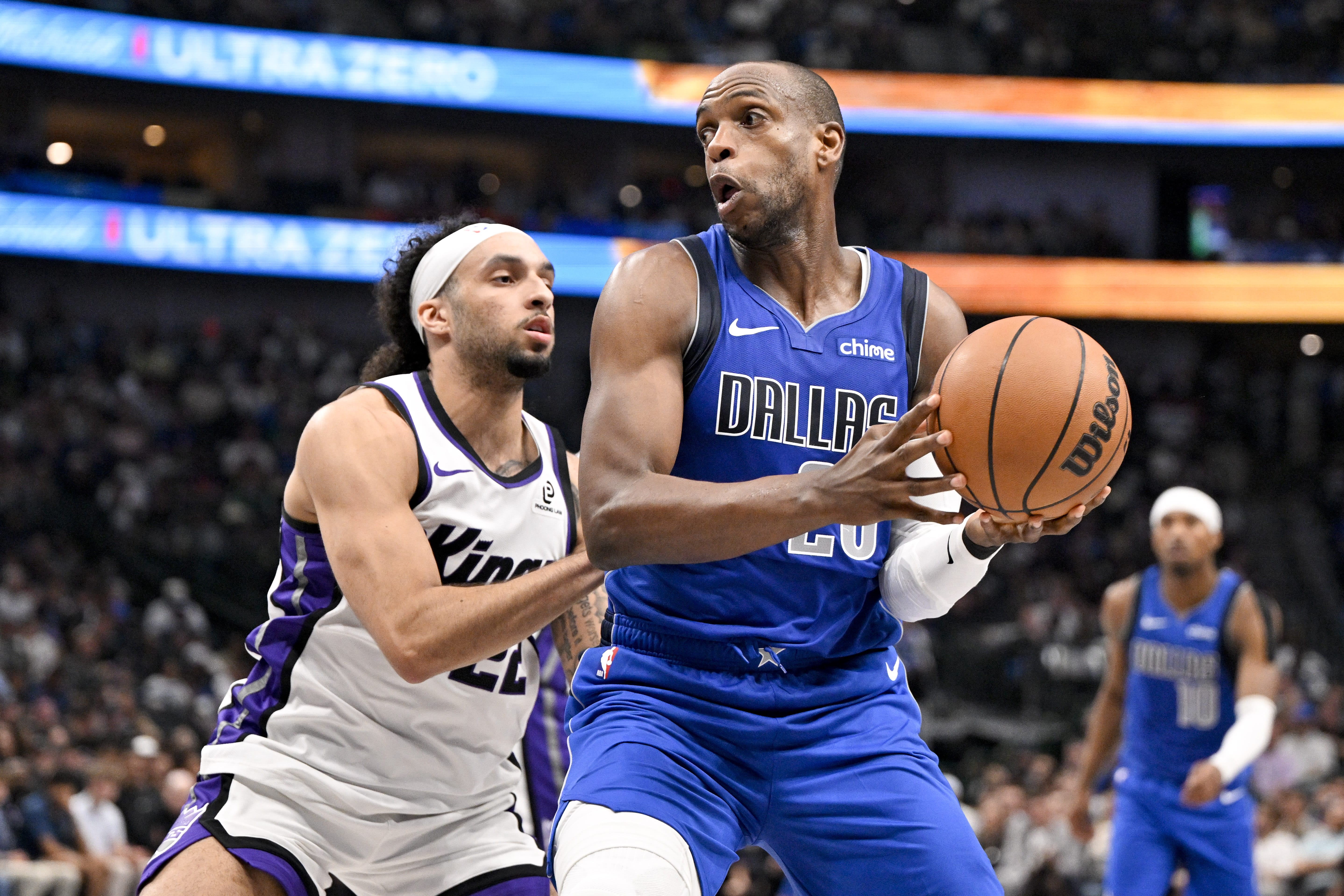 Mavericks' Khris Middleton