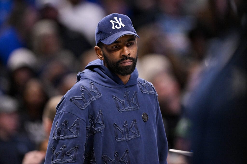 Mavericks' Kyrie Irving
