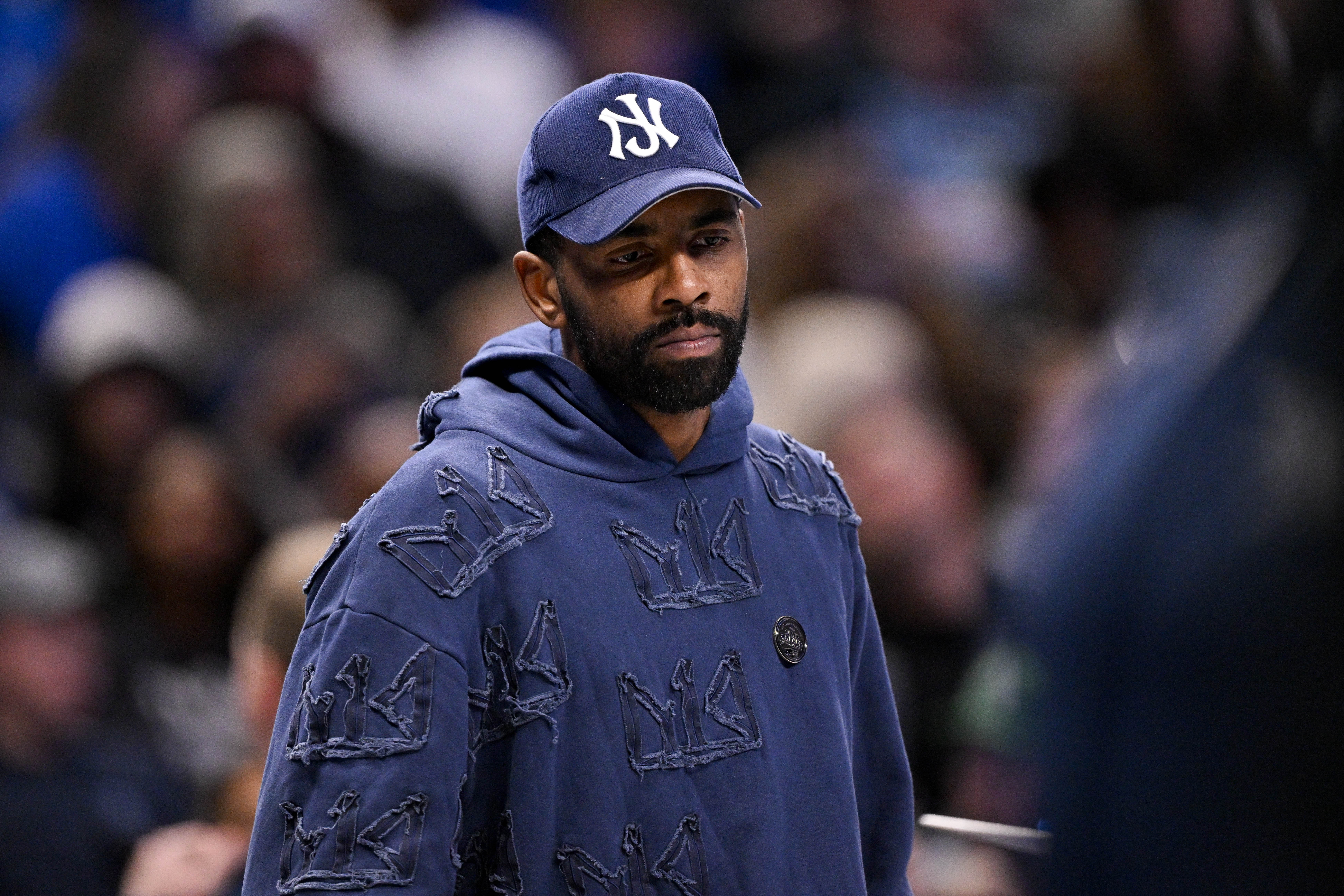 Mavericks' Kyrie Irving