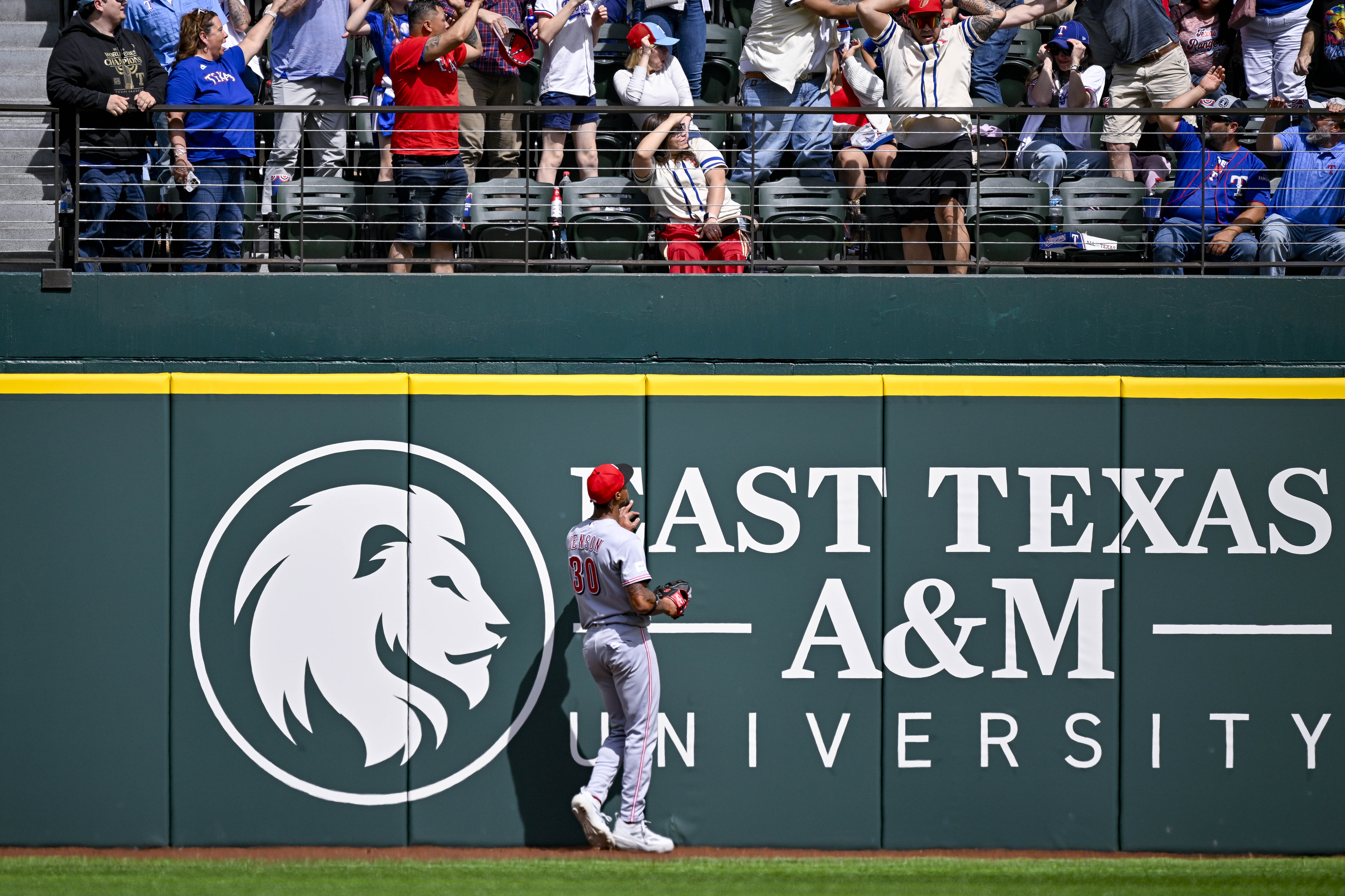 Texas Rangers Joc Pederson Reds