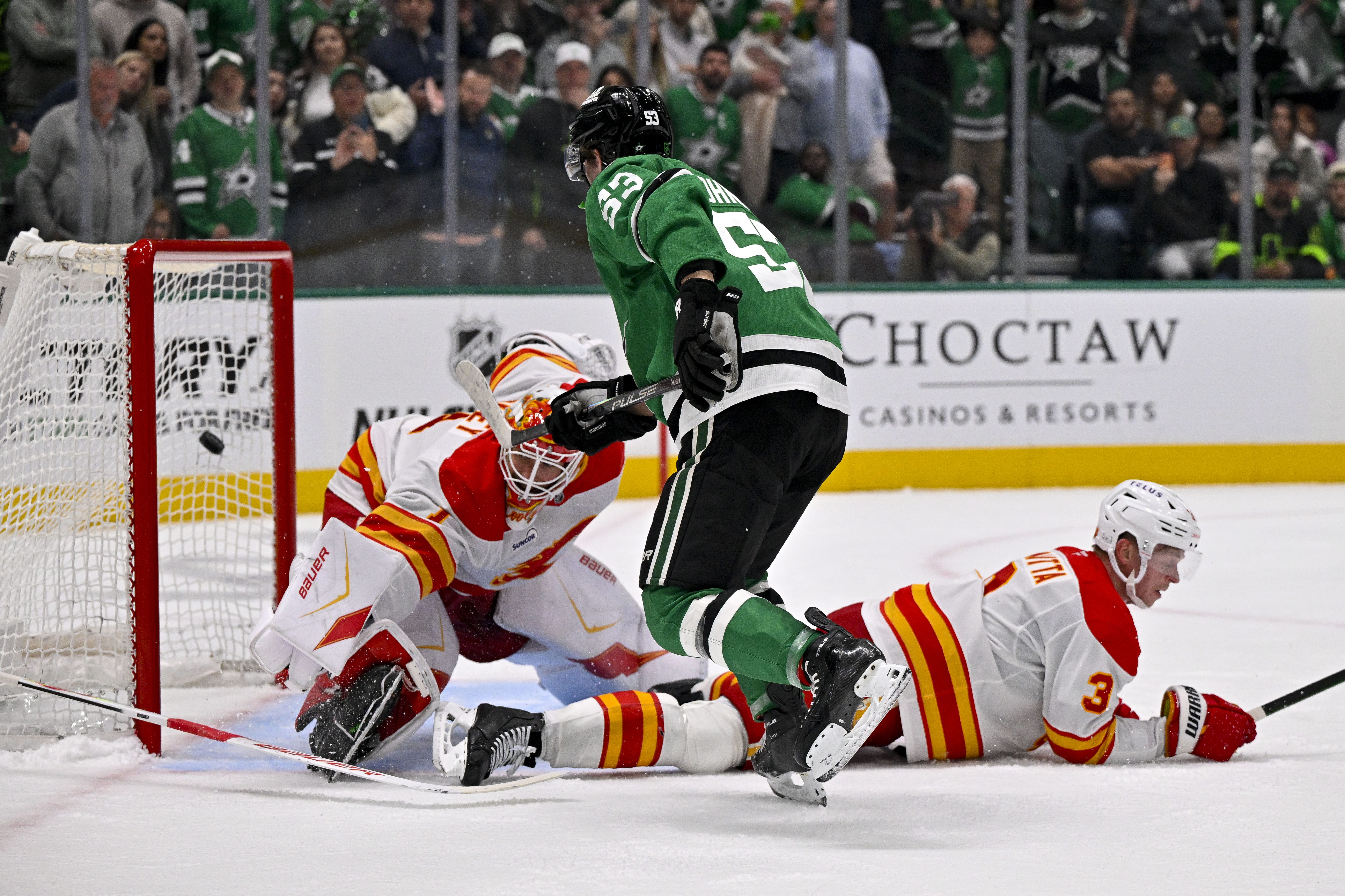 Dallas Stars forward Wyatt Johnston OT winner vs Calgary Flames