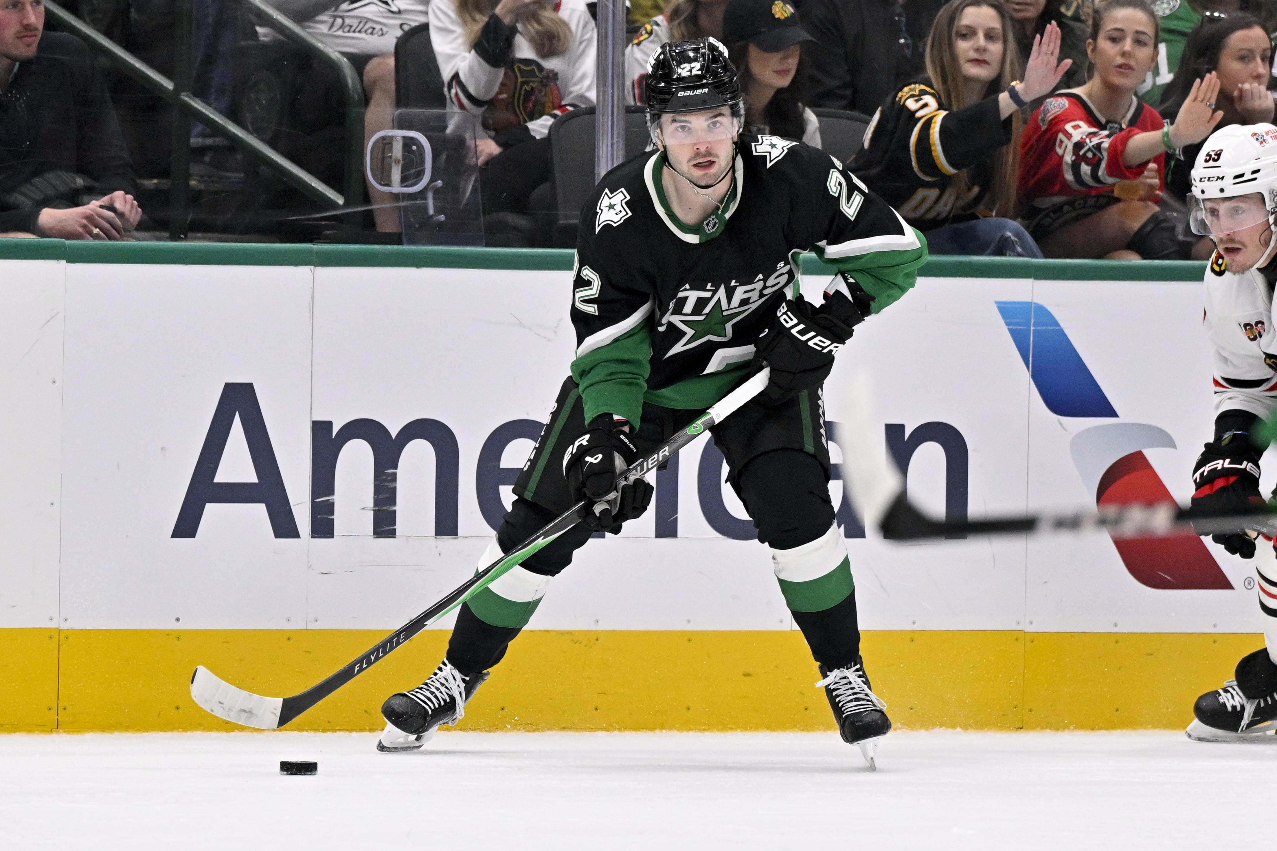 Dallas Stars trade Mavrik Bourque and Ilya Lyubushkin to Nashville Predators