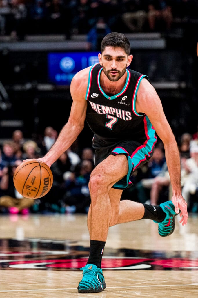 Mavericks forward Santi Aldama