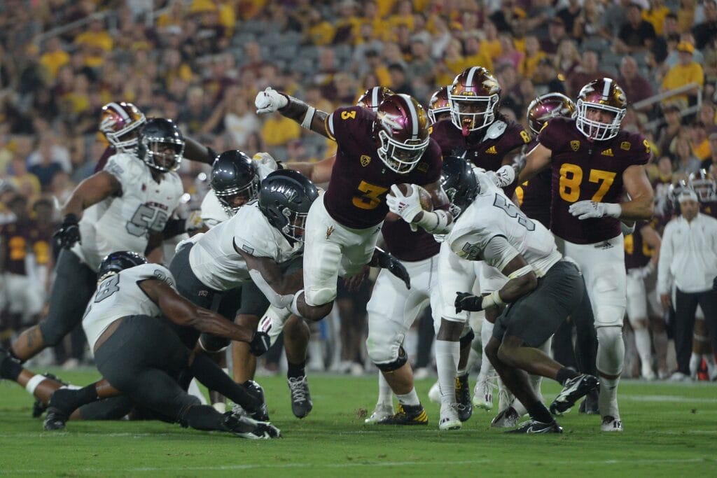 Picking the Pac: Weekly Predictions and Betting Odds