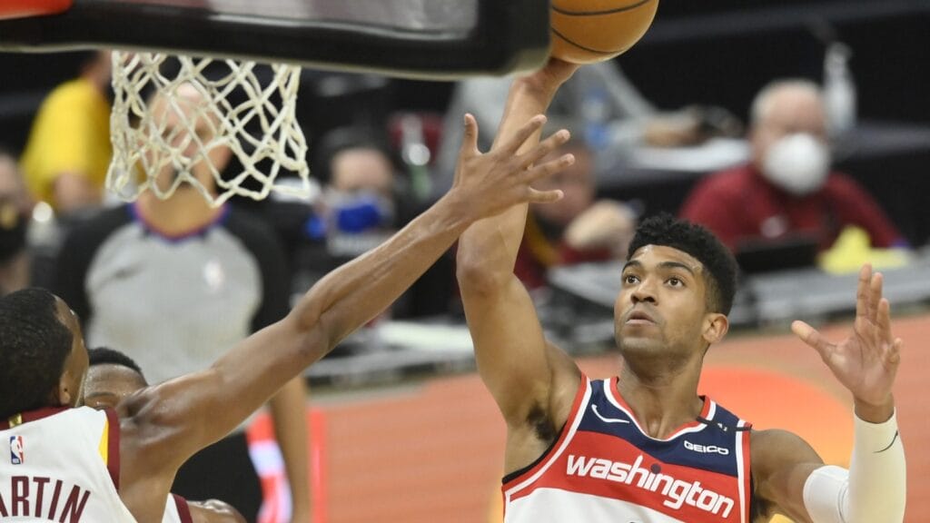 Phoenix Suns 2021-22 player previews: What does Chandler Hutchison have to offer?