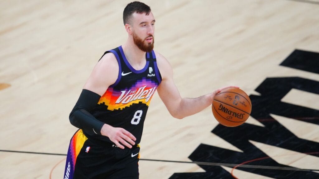 Phoenix Suns 2021-22 player previews: Frank Kaminsky’s connector role takes on more importance