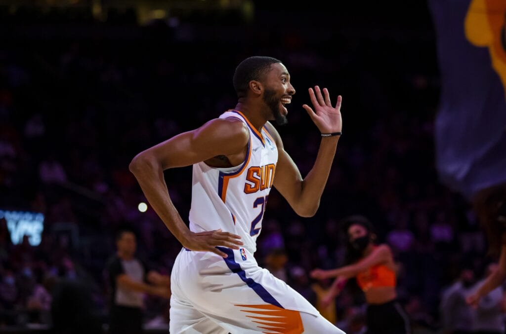 Grade the deal: Mikal Bridges gets 4-year, $90 million extension from Suns