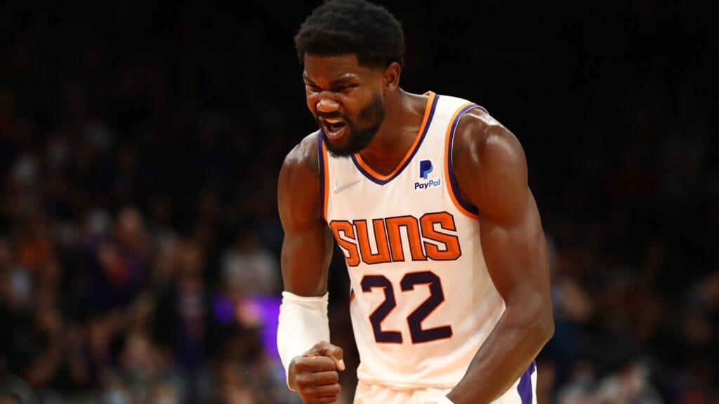 Bourguet Breakdown: Solving the ‘conundrum’ of Deandre Ayton’s second-half touches