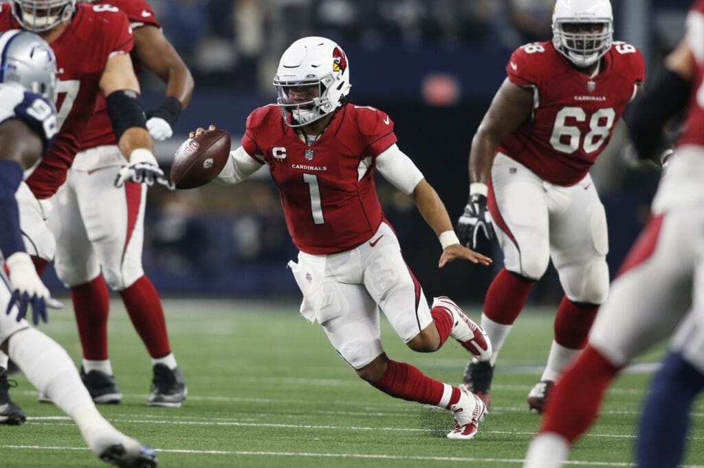 Cardinals find themselves in win at Dallas