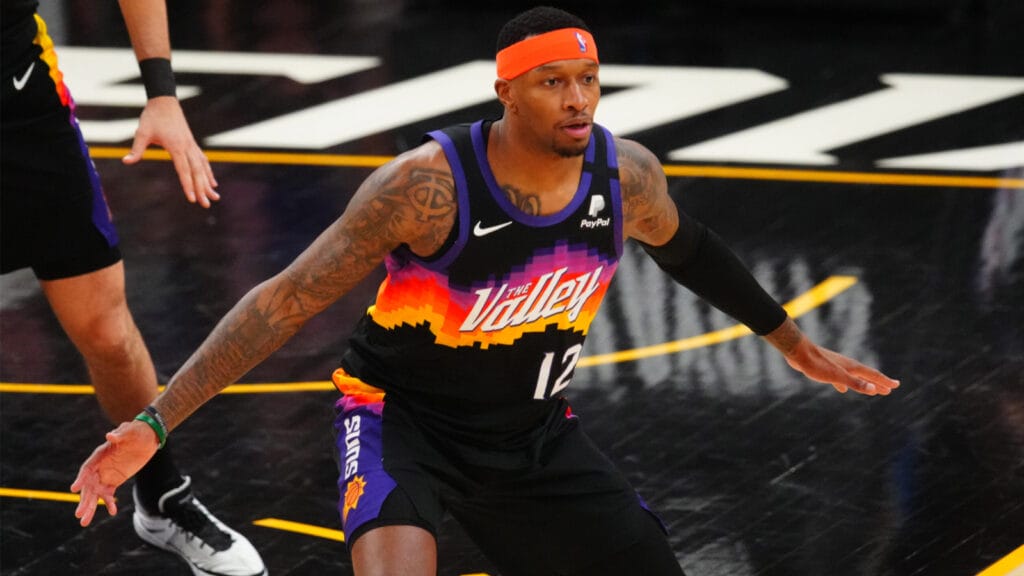 Phoenix Suns win 2022 NBA Trade Deadline on the margins with Torrey Craig, Aaron Holiday