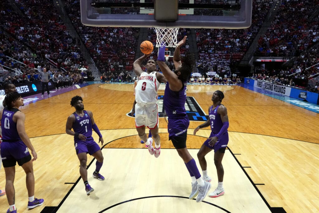 Arizona marches on to the Sweet 16 in dramatic fashion