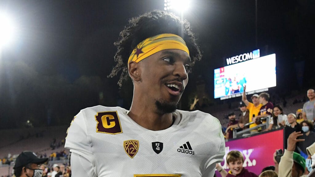 Jayden Daniels living a dream that could easily become a nightmare at LSU