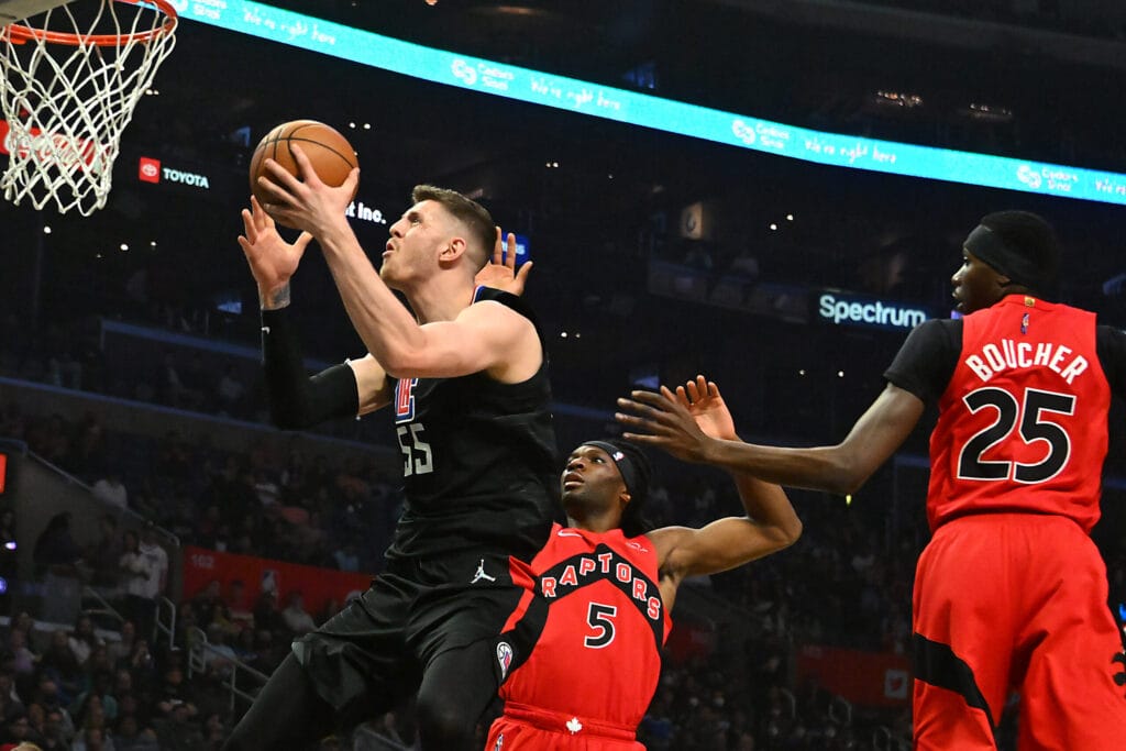 Phoenix Suns’ MLE options for bigs in 2022 NBA free agency