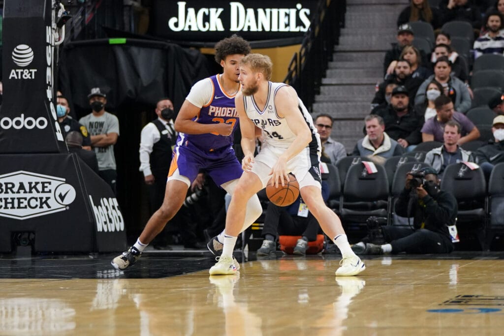 What the Suns can expect from new arrival Jock Landale