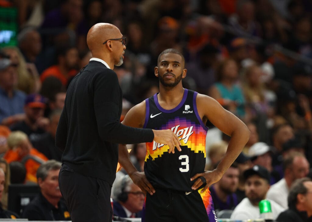 Surrounded by external pressure, Suns face difficult task of getting back to basketball