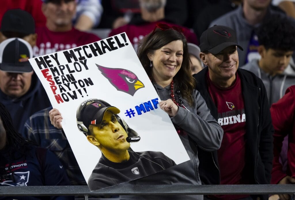 Fans to Bidwill: Don’t tease us; close the Payton deal