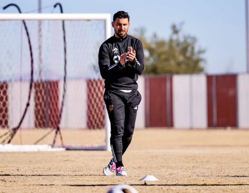 Juan Guerra seeks to make ‘family’ of Rising players