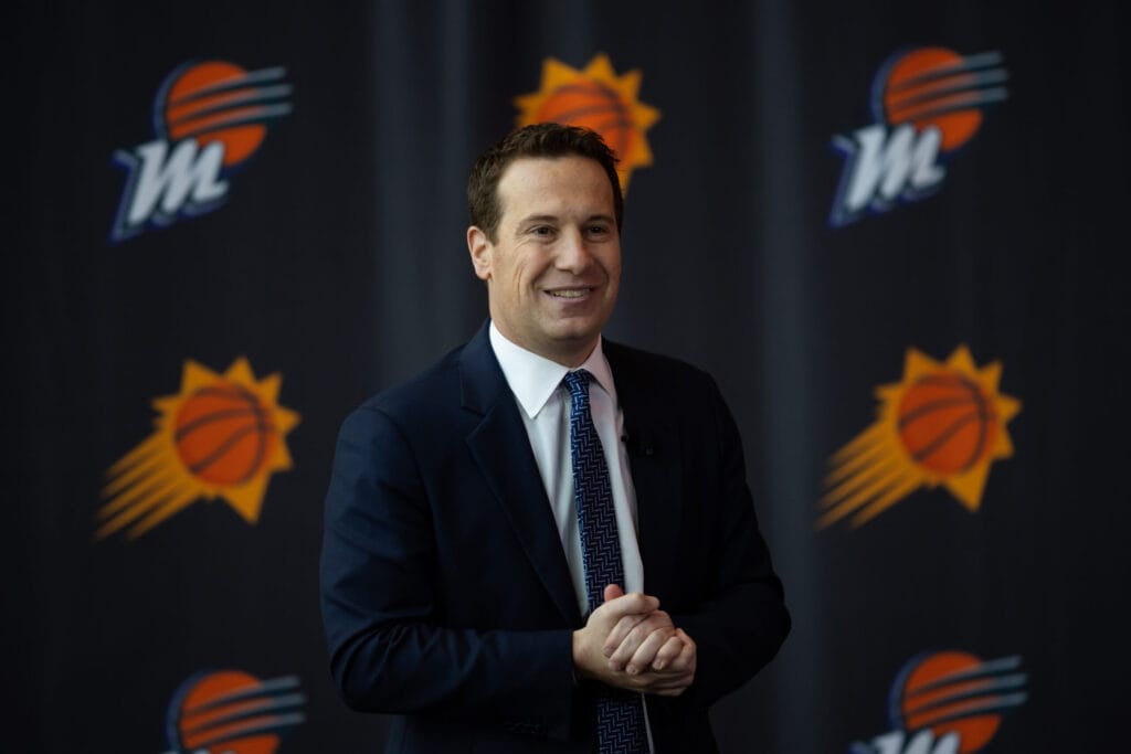 New Suns owner Mat Ishbia sits down with PHNX for 1-on-1 interview