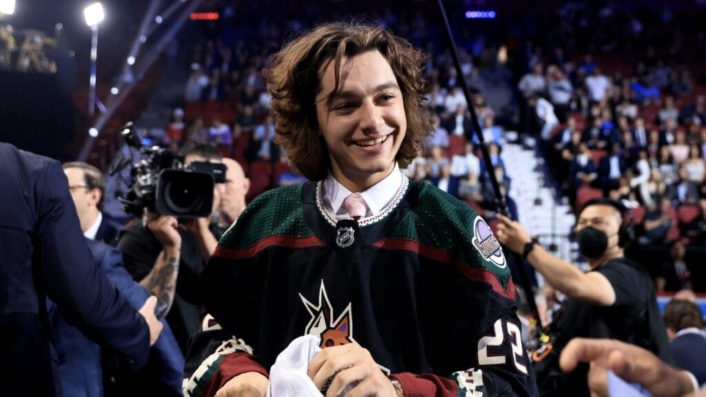 Coyotes prospect report: Checking in with John Farinacci, Ben McCartney, Jérémy Langlois