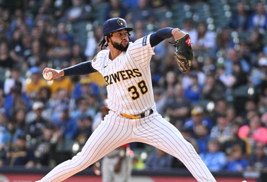 Brewers closer Devin Williams delivers a pitch.