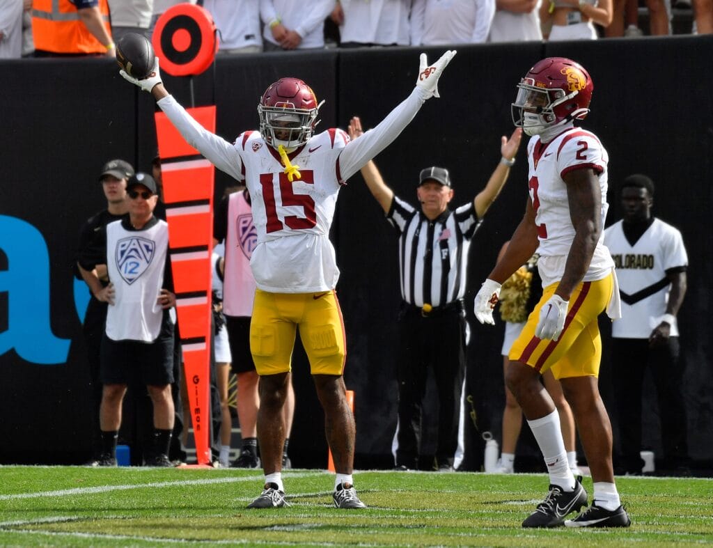 USC Trojans wide receiver Dorian Singer, a former Arizona Wildcat, raises his arms after catching a pass for a touchdown against the Colorado Buffaloes (John Leyba-USA TODAY Sports)