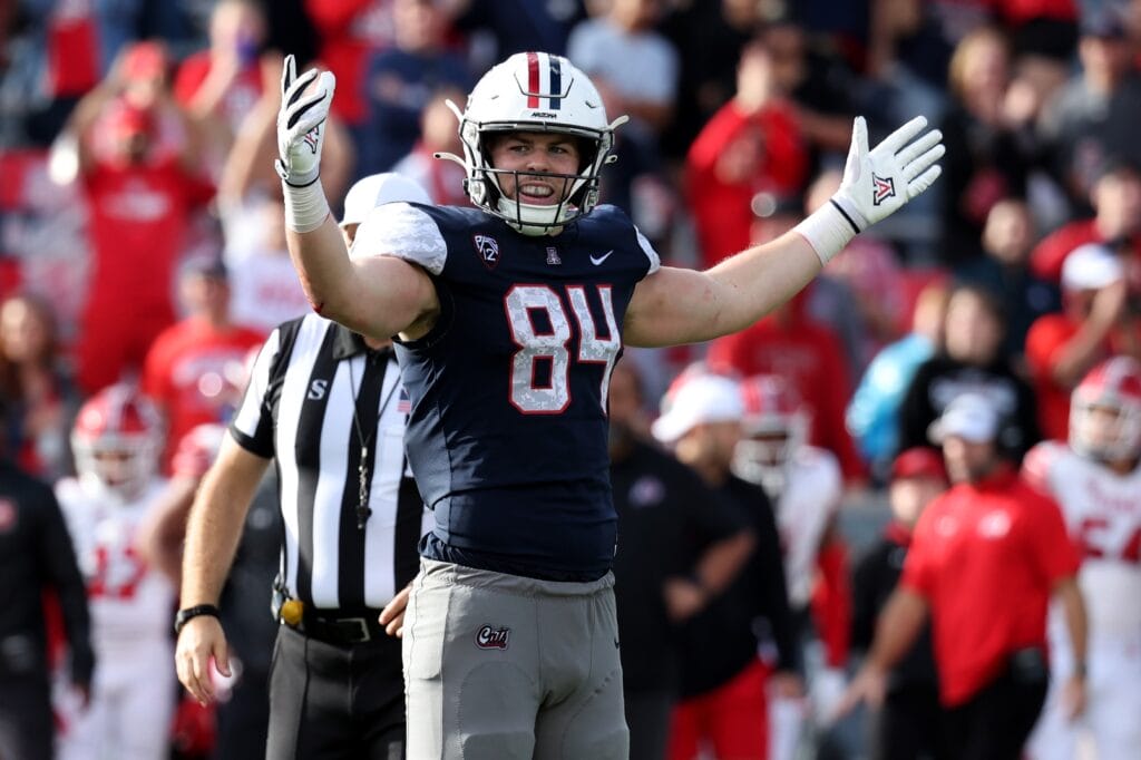 Arizona tight end Tanner McLachlan celebrates after a Wildcats touchdown against Utah. (Zachary BonDurant-USA TODAY Sports)