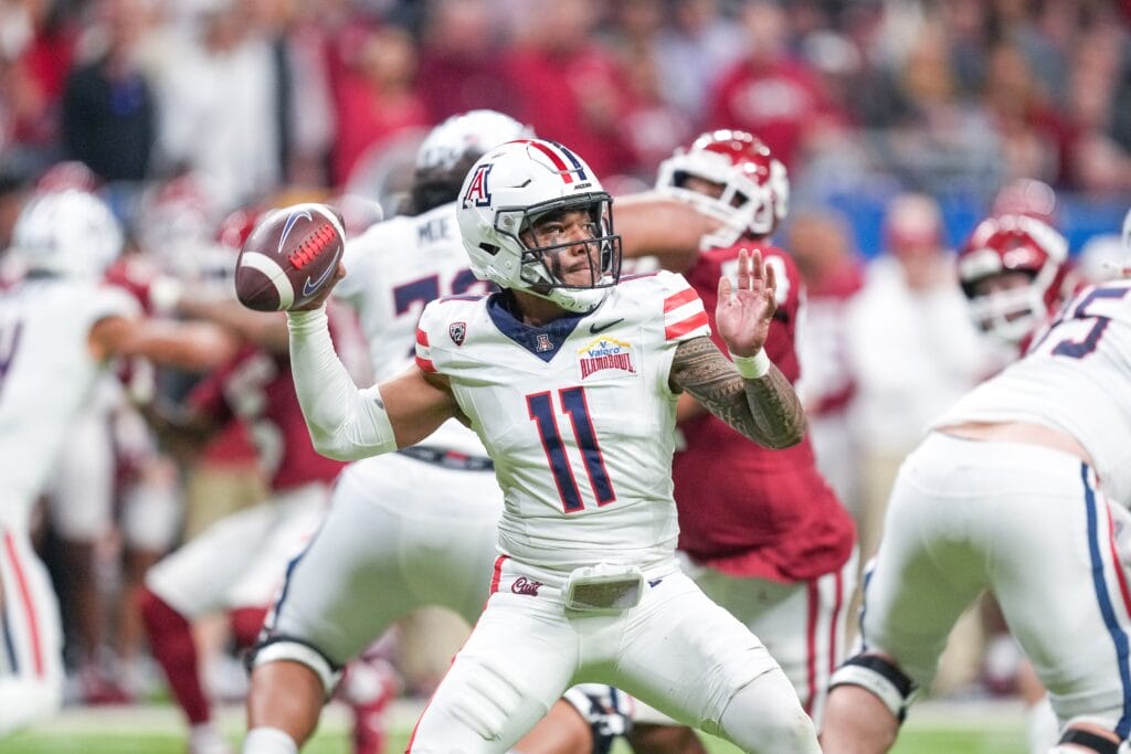 Wildcats QB Noah Fifita capped a season-ending seven-game winning streak with a win over Oklahoma in the Alamo Bowl. (Daniel Dunn-USA TODAY Sports)